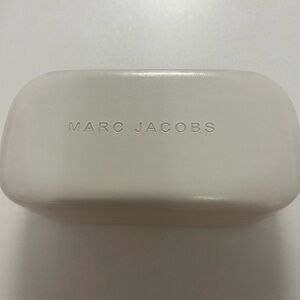 Marc Jacobs White Glasses Case Sleek Design